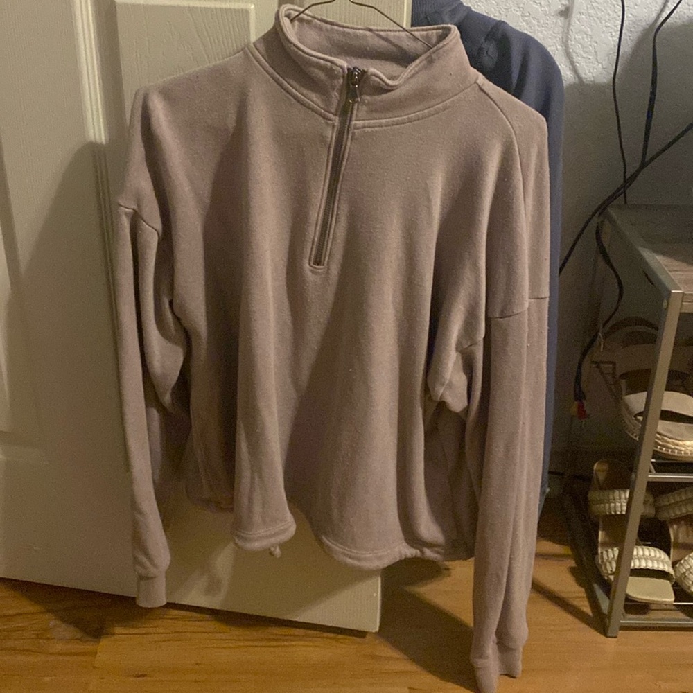 AE pullover